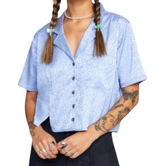 RVCA Tops - RVCA Vacay Button Down Resort Wear Light Blue Silky Small Cruise BNWT
